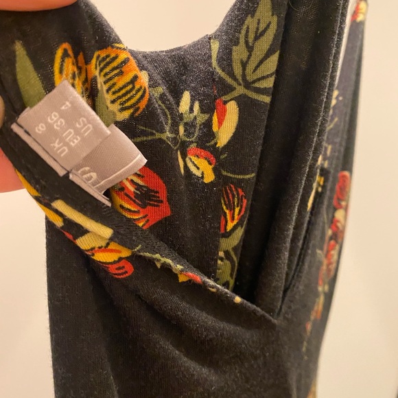 ASOS V Neck V Back Pleated Maxi Dress - Picture 5 of 5